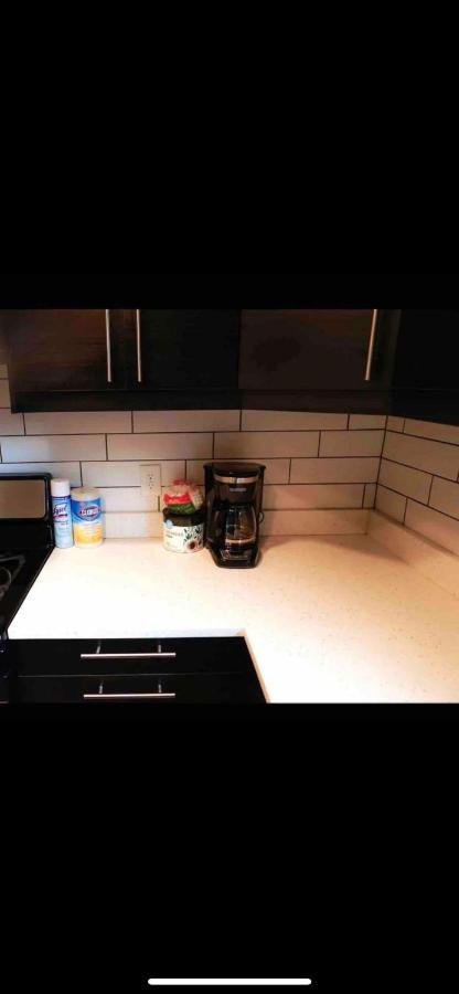 Lovely 1-Bedroom Rental Unit With Free Parking واشنطن المظهر الخارجي الصورة